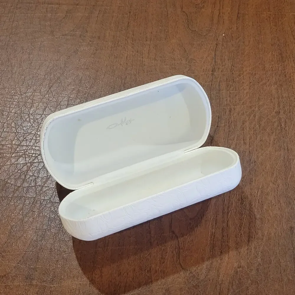 Oakley Logo Signature O Hard Clam Shell Sunglasses Large Case White 1224